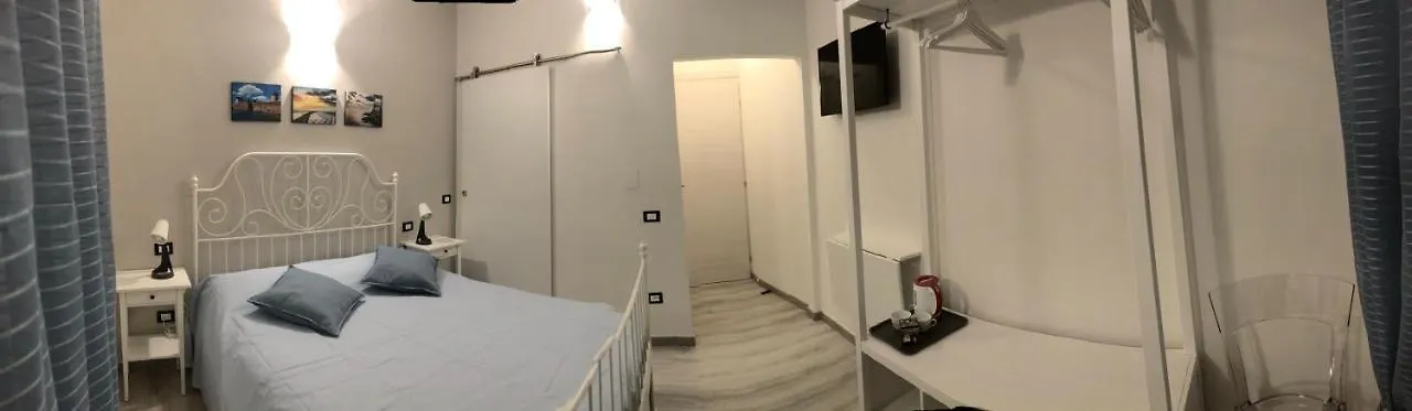 Gasthuis Attico Livorno Bed & Relax Hotel